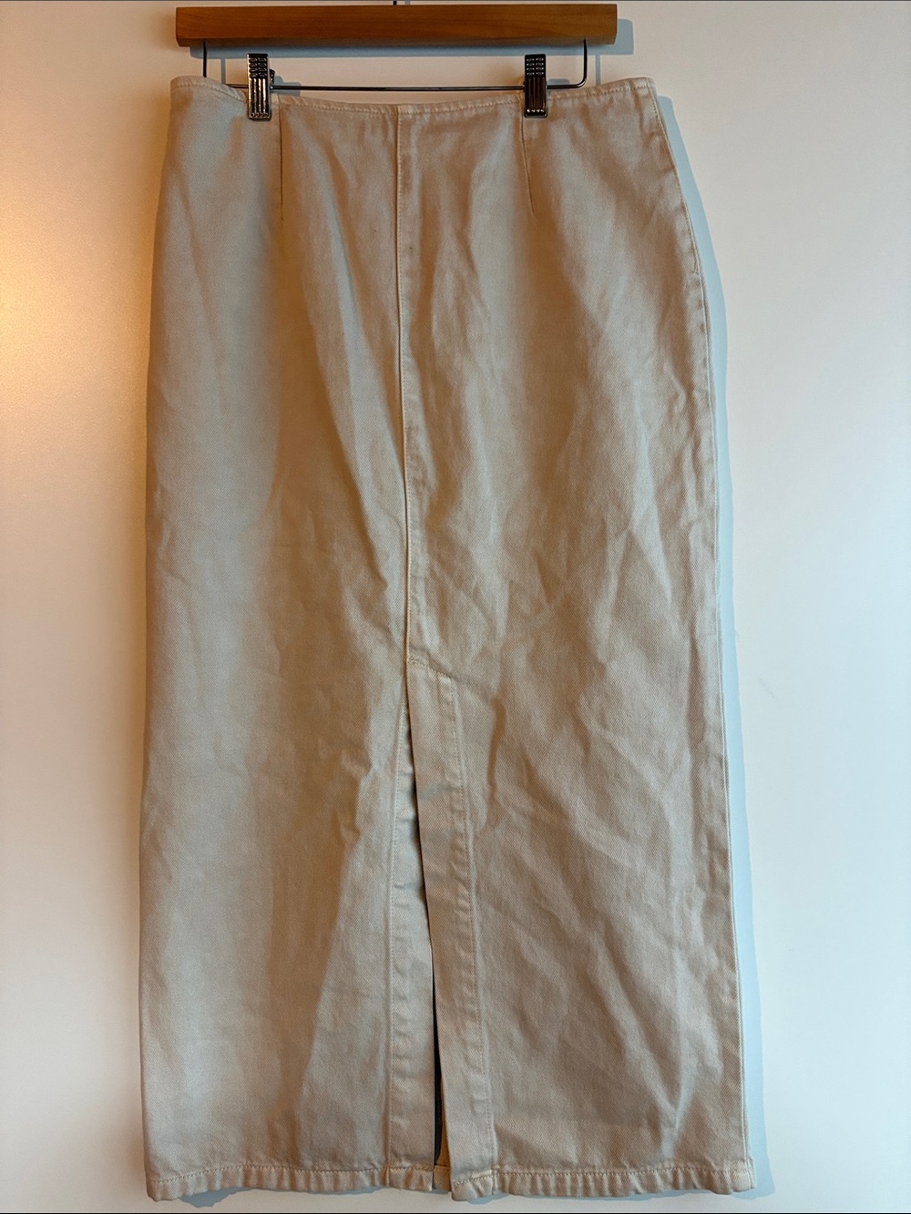 MESHKI Beige Cotton Midi Skirt Front Patch Pockets Size Large NWOT - Picture 4 of 9